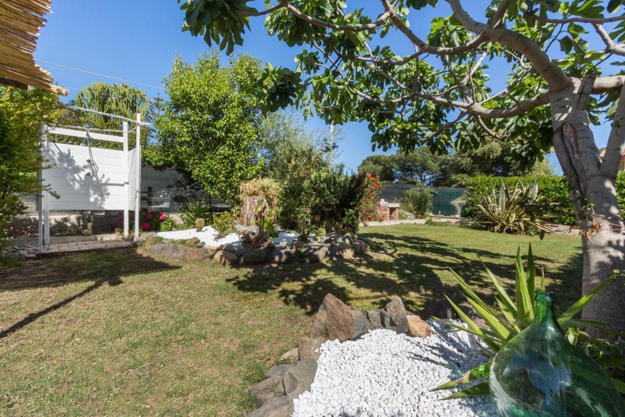 Porto Columbu - Perd'E Sali Deppy Cottage מראה חיצוני תמונה