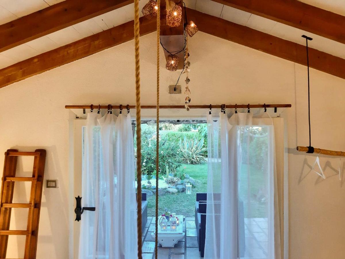 Porto Columbu - Perd'E Sali Deppy Cottage מראה חיצוני תמונה